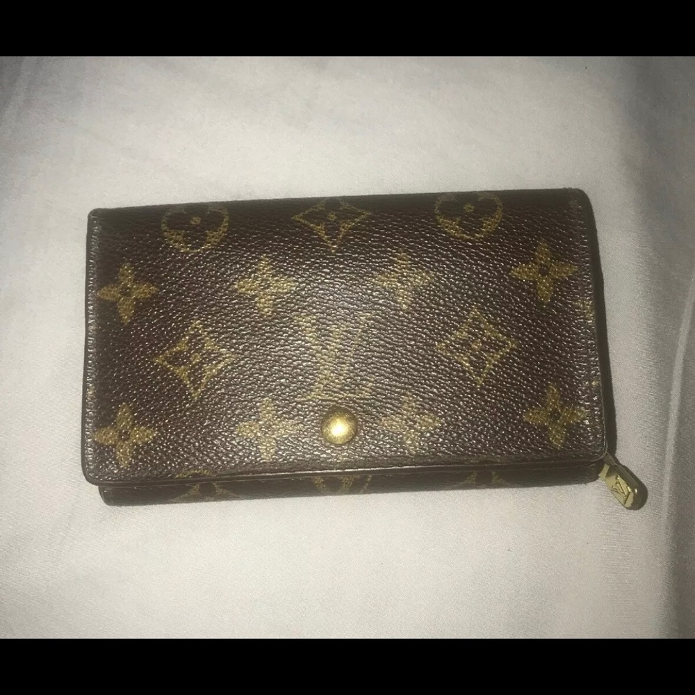 Louis Vuitton monogram wallet